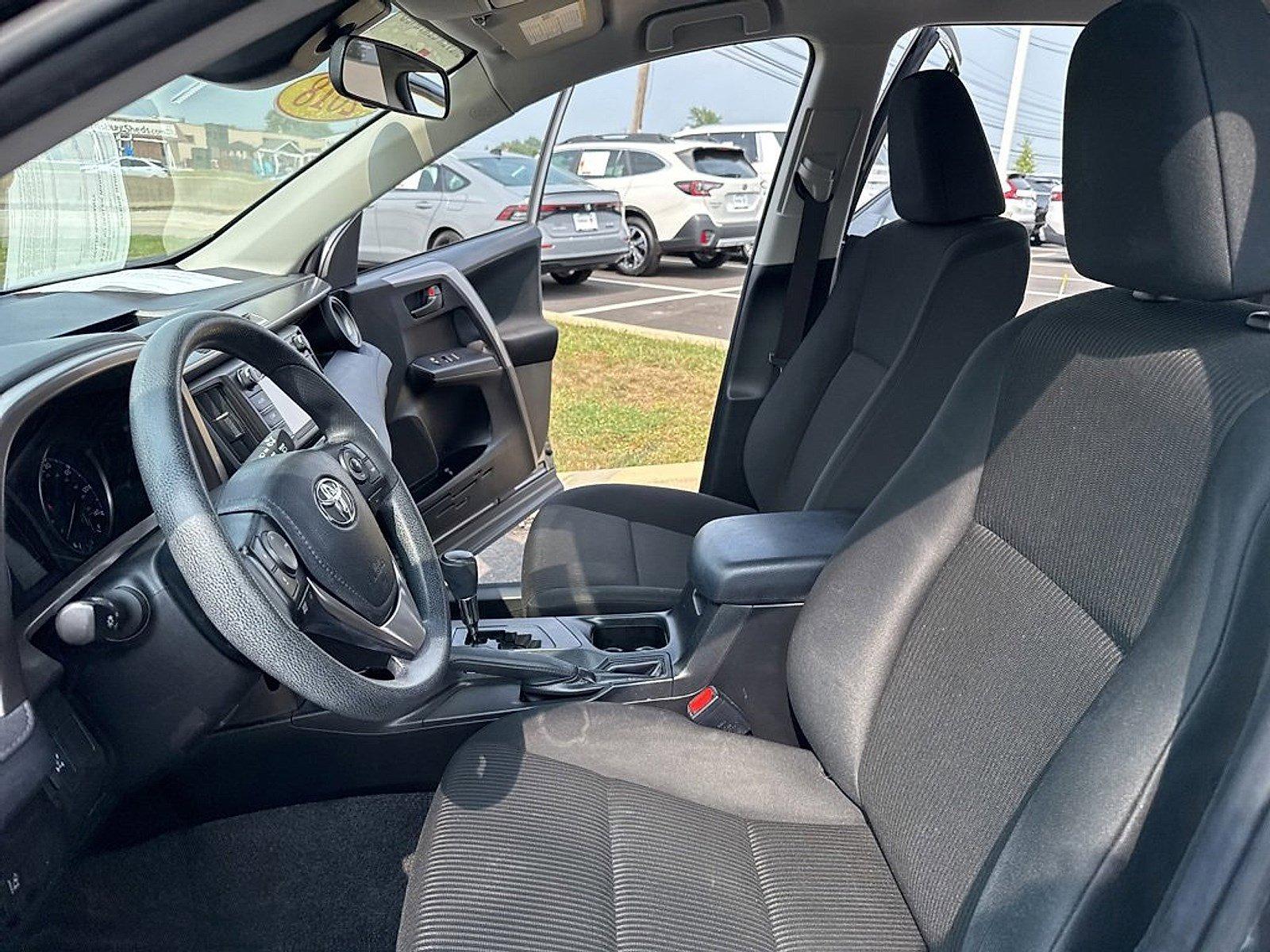 2018 Toyota RAV4 Vehicle Photo in Harrisburg, PA 17111