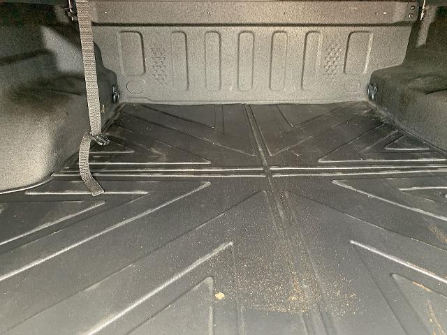 2021 Jeep Gladiator Vehicle Photo in MOON TOWNSHIP, PA 15108-2571