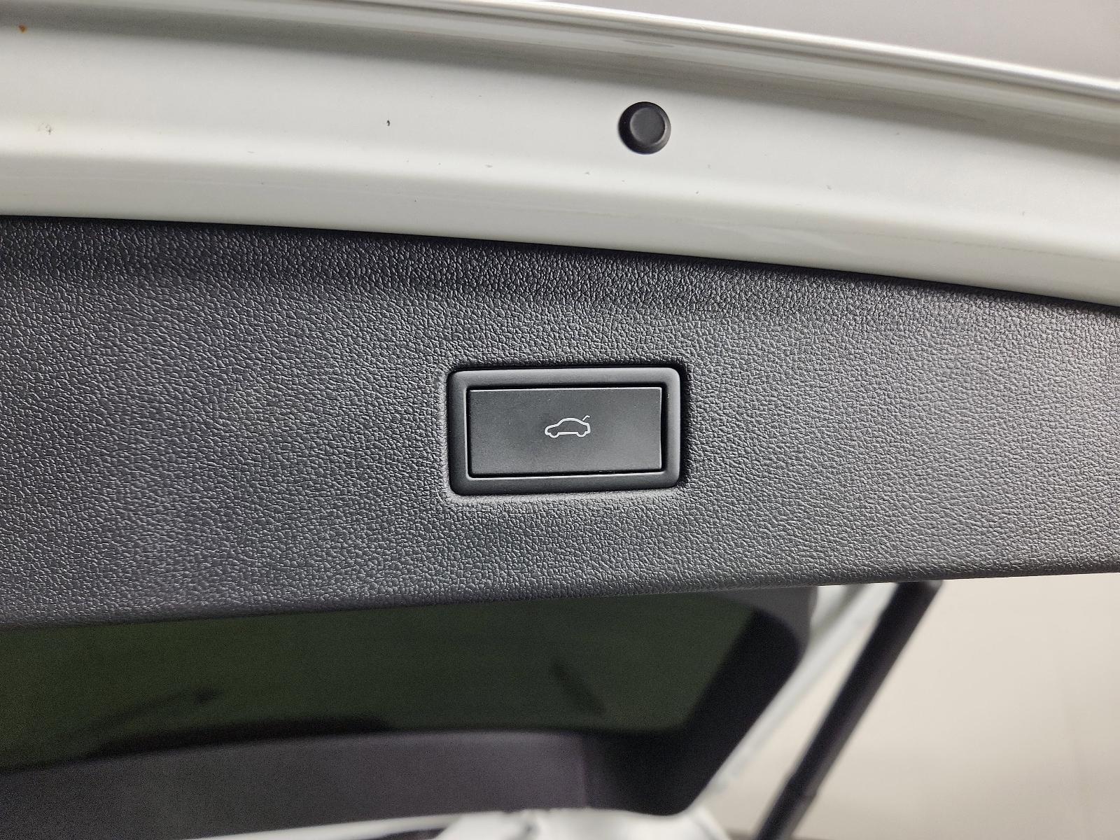 2023 Volkswagen Tiguan Vehicle Photo in Georgetown, TX 78626