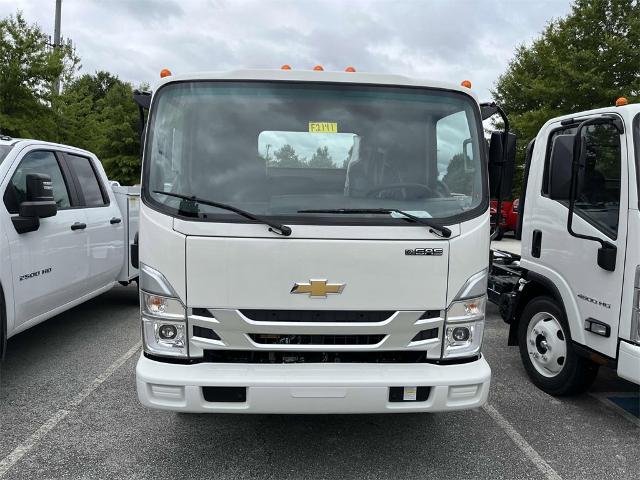 2025 Chevrolet Low Cab Forward 4500 Vehicle Photo in ALCOA, TN 37701-3235