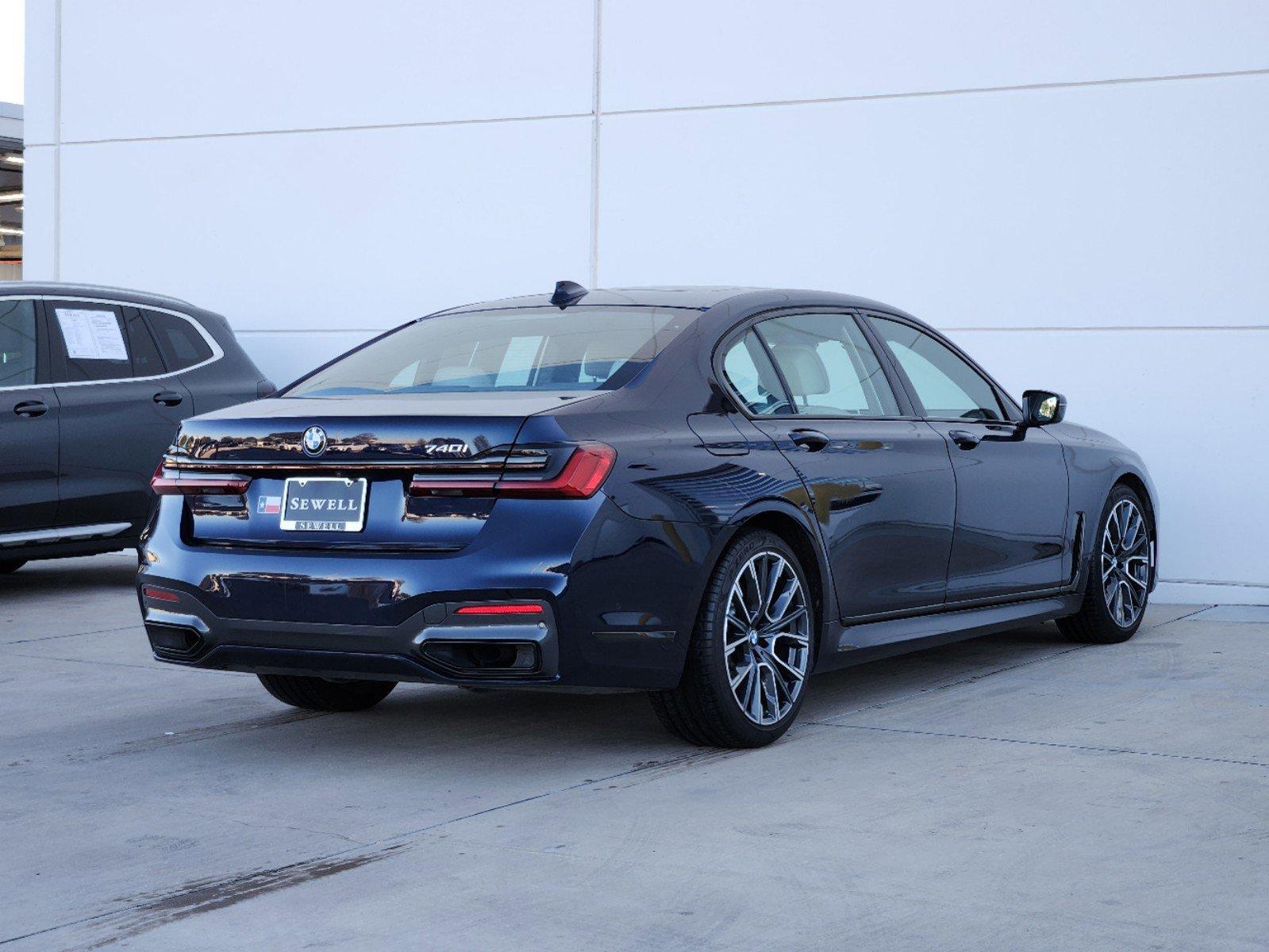 2022 BMW 740i Vehicle Photo in PLANO, TX 75024