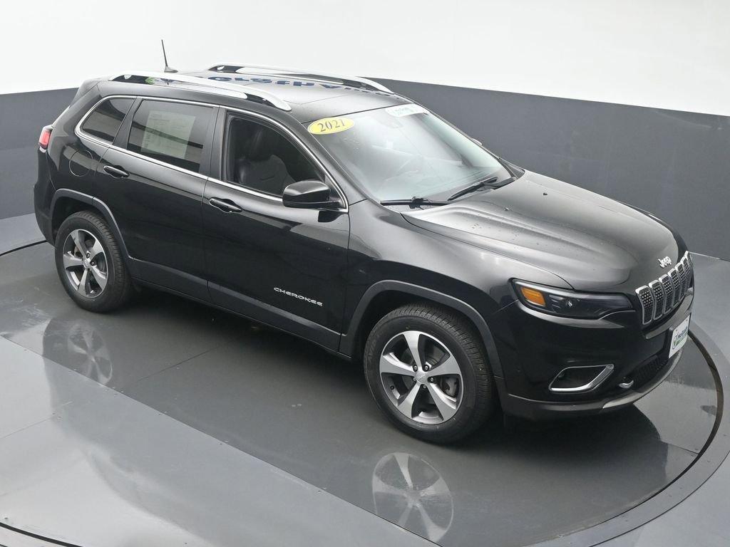 2021 Jeep Cherokee Vehicle Photo in Cedar Rapids, IA 52402