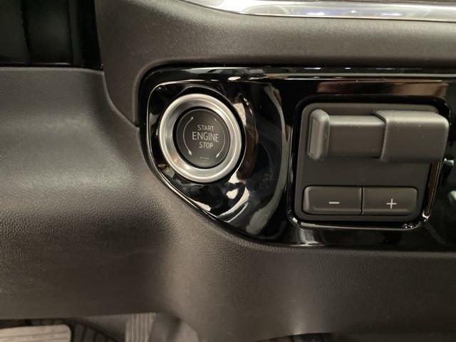2025 Chevrolet Silverado 1500 Vehicle Photo in PHOENIX, AZ 85014-3381