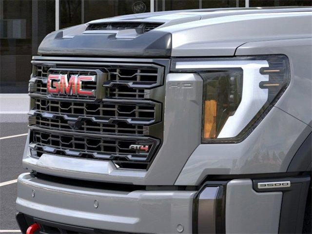 2025 GMC Sierra 3500 HD Vehicle Photo in PUYALLUP, WA 98371-4149