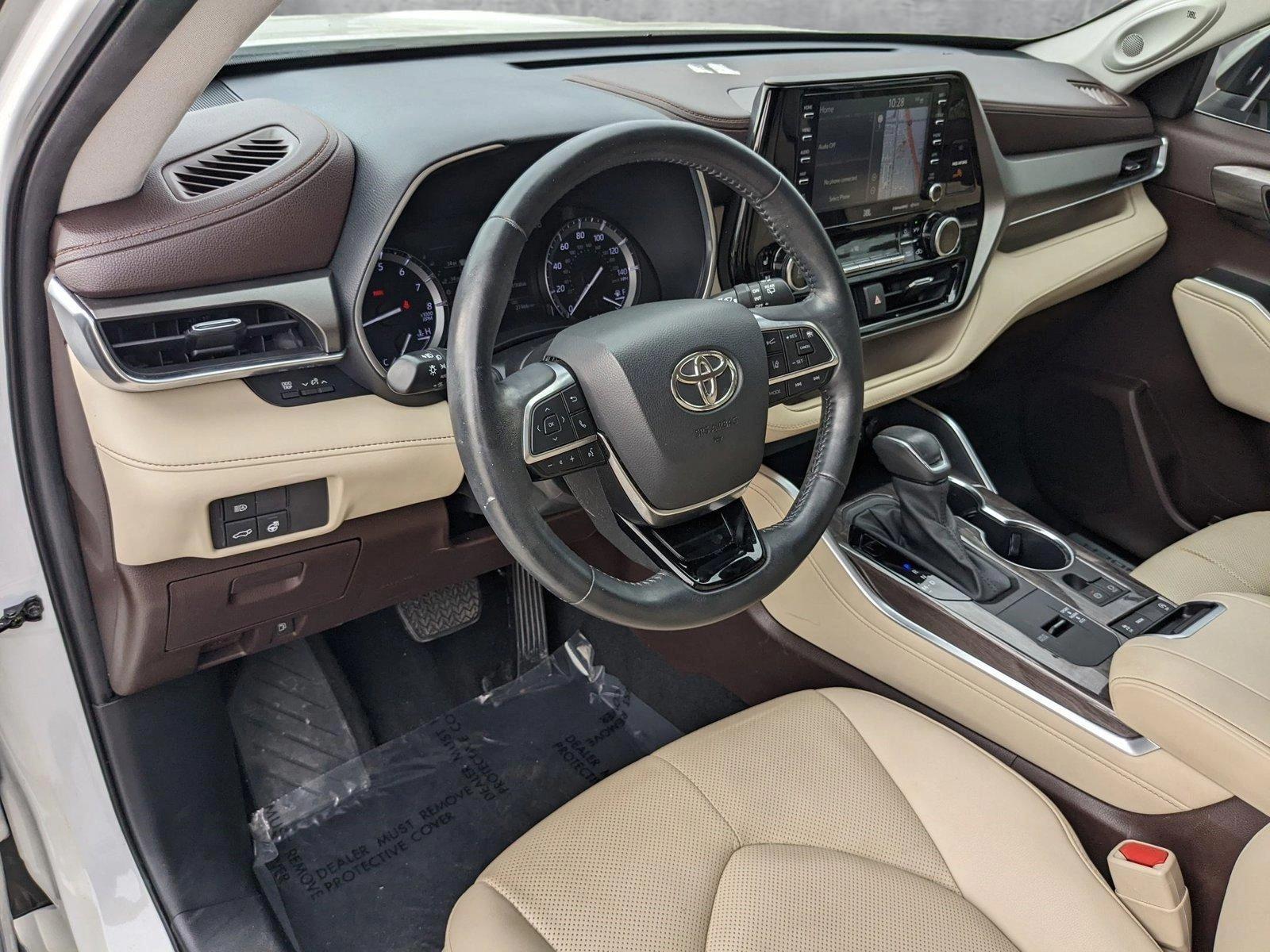 2020 Toyota Highlander Vehicle Photo in Davie, FL 33331