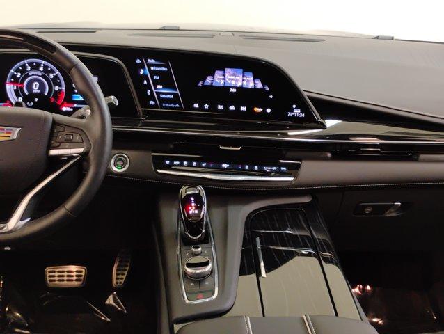 2024 Cadillac Escalade Vehicle Photo in PINEVILLE, NC 28134-8495