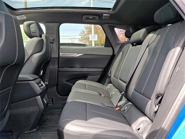 2025 Cadillac OPTIQ Vehicle Photo in ALLENTOWN, PA 18103-7399