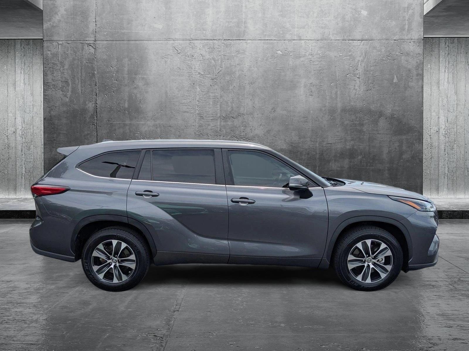2023 Toyota Highlander Vehicle Photo in Panama City, FL 32401
