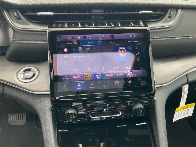 2025 Jeep Grand Cherokee Vehicle Photo in Kaukauna, WI 54130