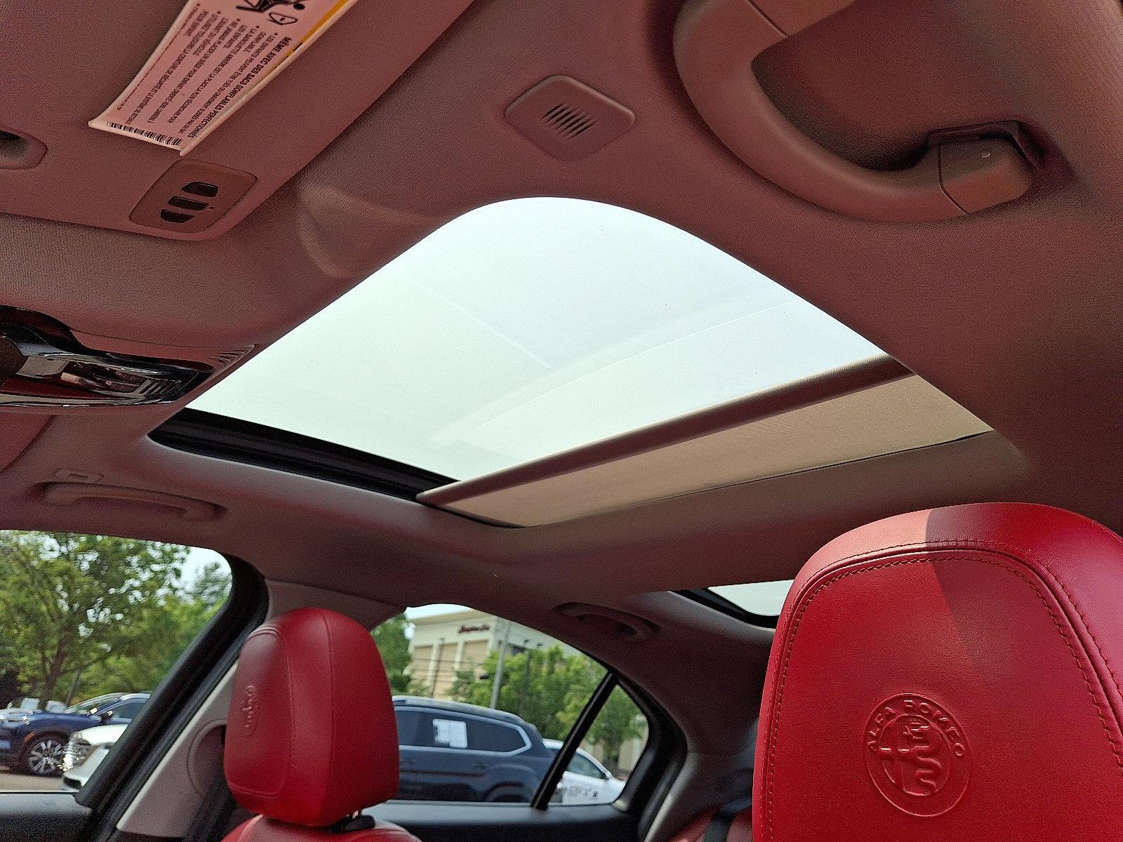 2018 Alfa Romeo Giulia Vehicle Photo in Willow Grove, PA 19090