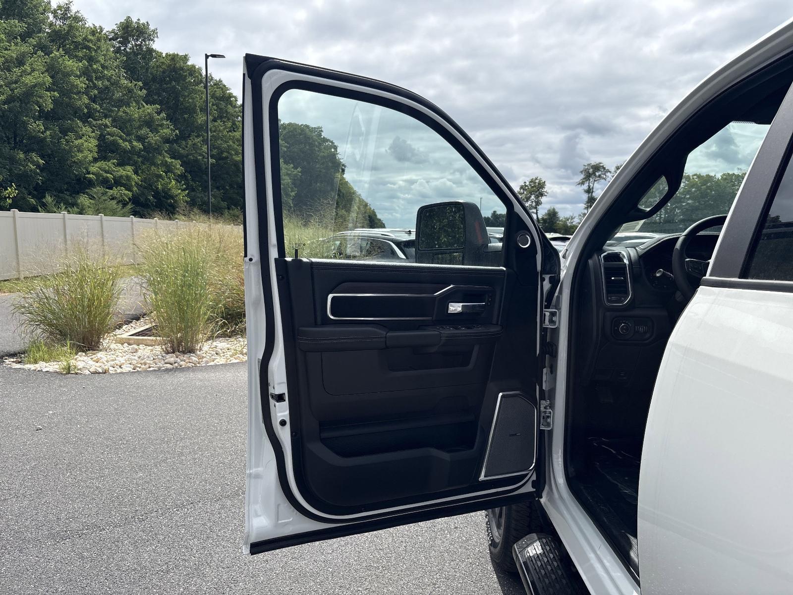 2025 Ram 2500 Vehicle Photo in Mechanicsburg, PA 17050-1707