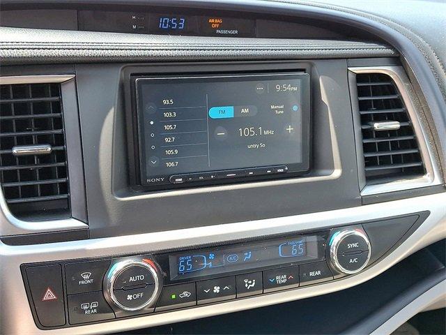2016 Toyota Highlander Vehicle Photo in LANCASTER, PA 17601-0000
