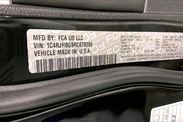 2024 Jeep Grand Cherokee Vehicle Photo in Kansas City, MO 64114