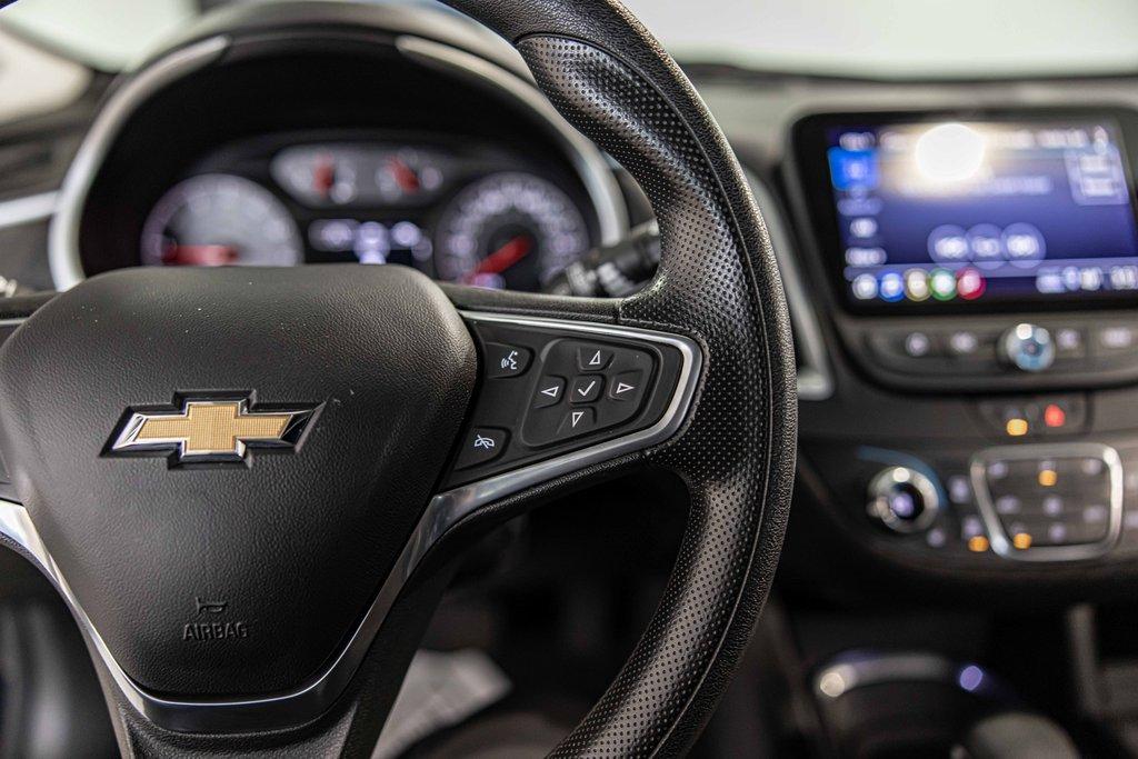 2023 Chevrolet Malibu Vehicle Photo in Saint Charles, IL 60174