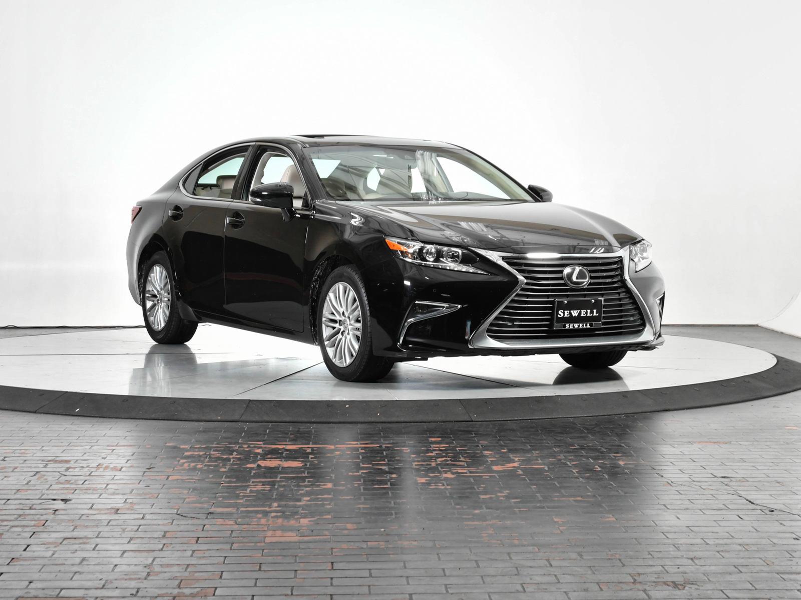 2017 Lexus ES 350 Vehicle Photo in DALLAS, TX 75235