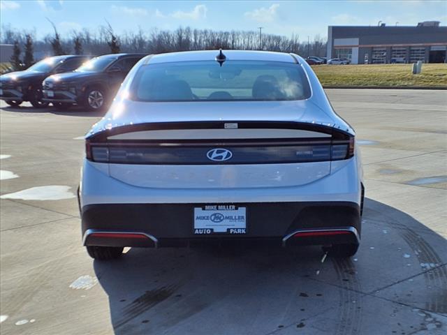 2025 Hyundai SONATA Vehicle Photo in Peoria, IL 61615