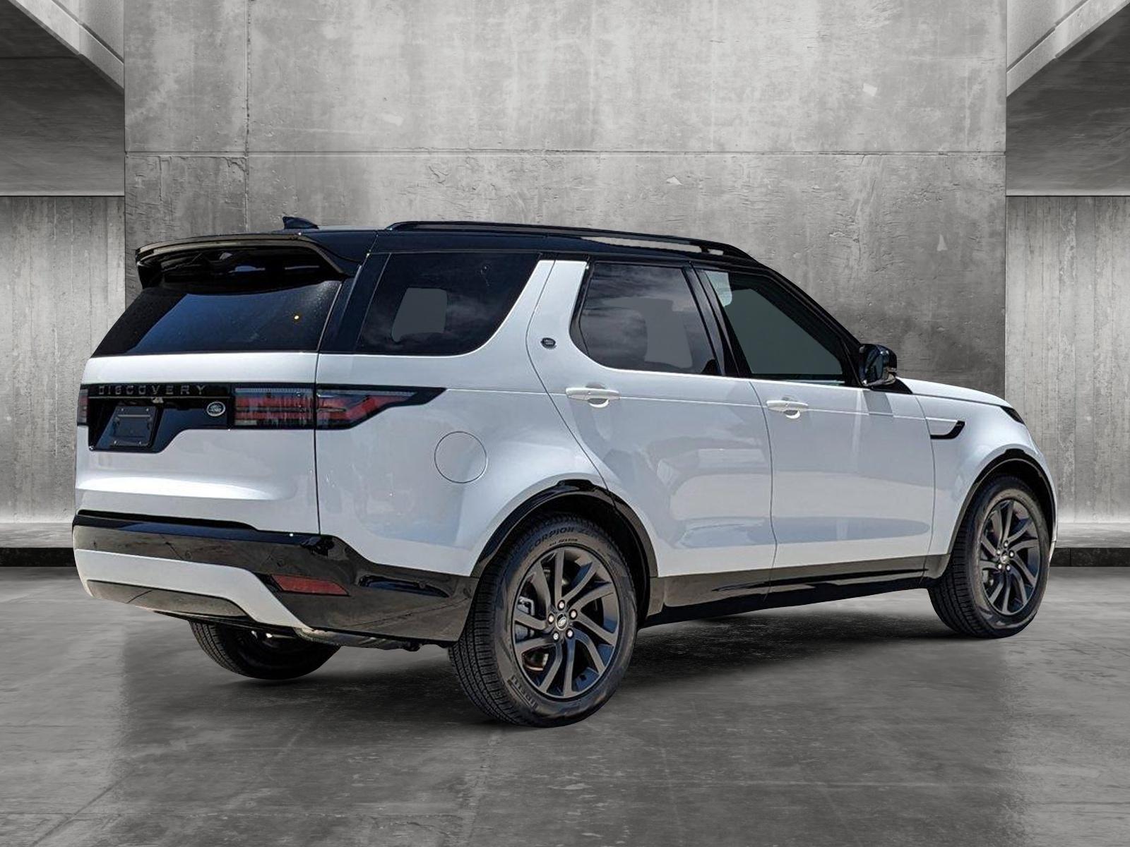 2023 Land Rover Discovery Vehicle Photo in Pompano Beach, FL 33064