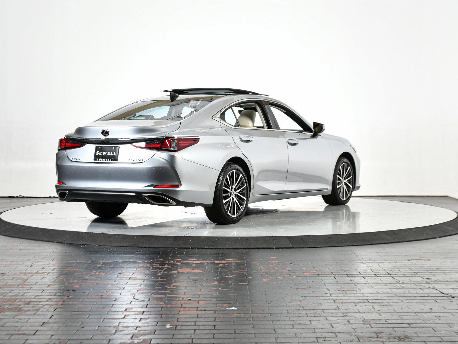 2022 Lexus ES 350 Vehicle Photo in DALLAS, TX 75235