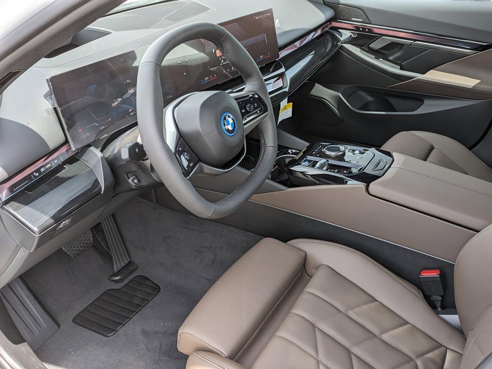 2025 BMW i5 Vehicle Photo in Rockville, MD 20852
