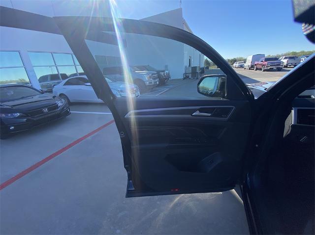 2020 Volkswagen Atlas Cross Sport Vehicle Photo in Greenville, TX 75402