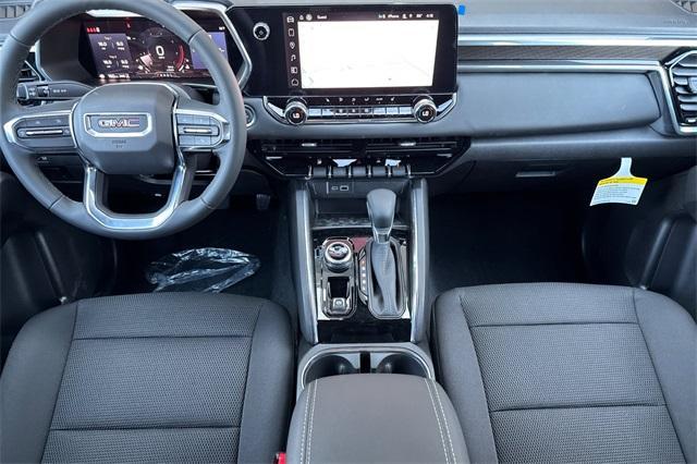 2025 GMC Canyon Vehicle Photo in ELK GROVE, CA 95757-8703