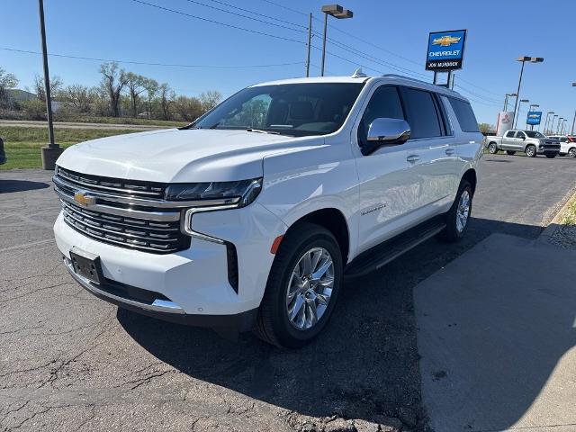 2023 Chevrolet Suburban Vehicle Photo in MANHATTAN, KS 66502-5036