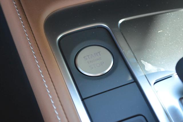 2025 INFINITI QX60 Vehicle Photo in Houston, TX 77090
