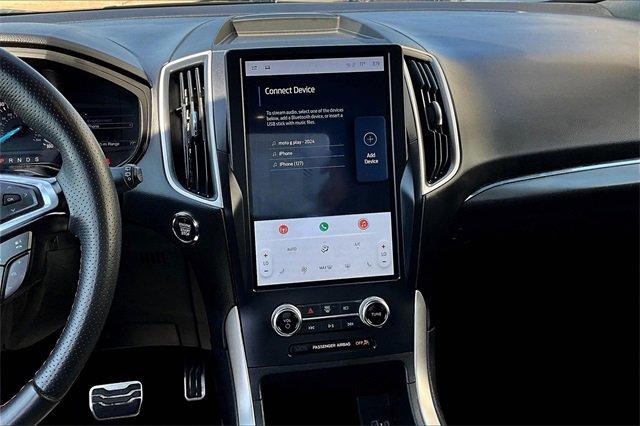 2024 Ford Edge Vehicle Photo in TOPEKA, KS 66609-0000