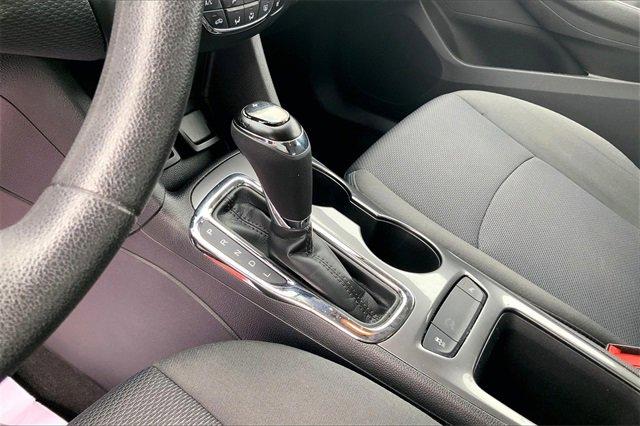 2018 Chevrolet Cruze Vehicle Photo in INDEPENDENCE, MO 64055-1377
