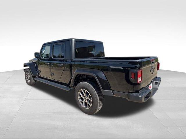 2024 Jeep Gladiator Vehicle Photo in MEDINA, OH 44256-9631