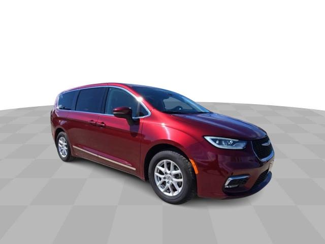 Used 2023 Chrysler Pacifica Touring L with VIN 2C4RC1BG2PR564098 for sale in Grand Rapids, Minnesota