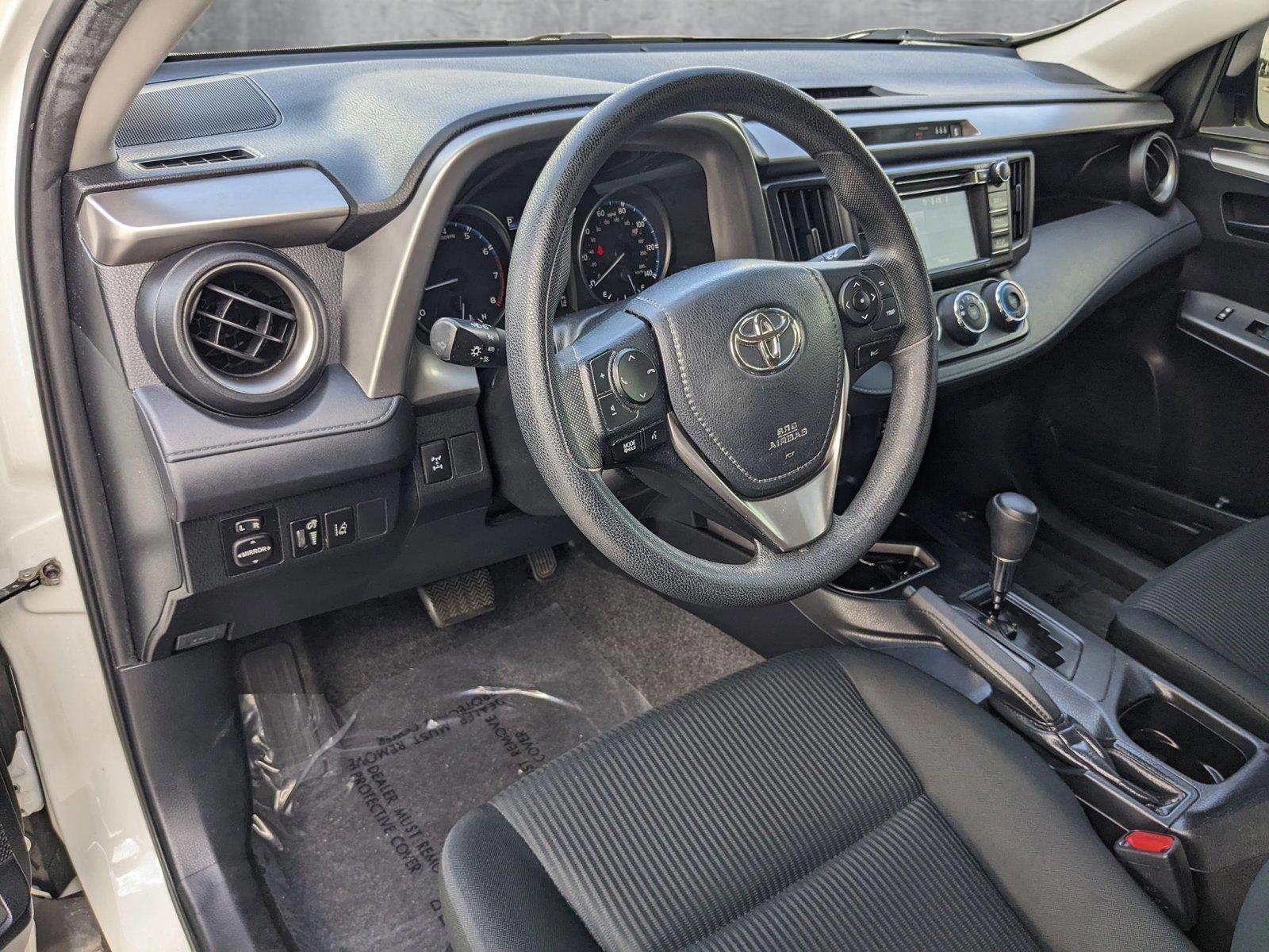2018 Toyota RAV4 Vehicle Photo in Davie, FL 33331