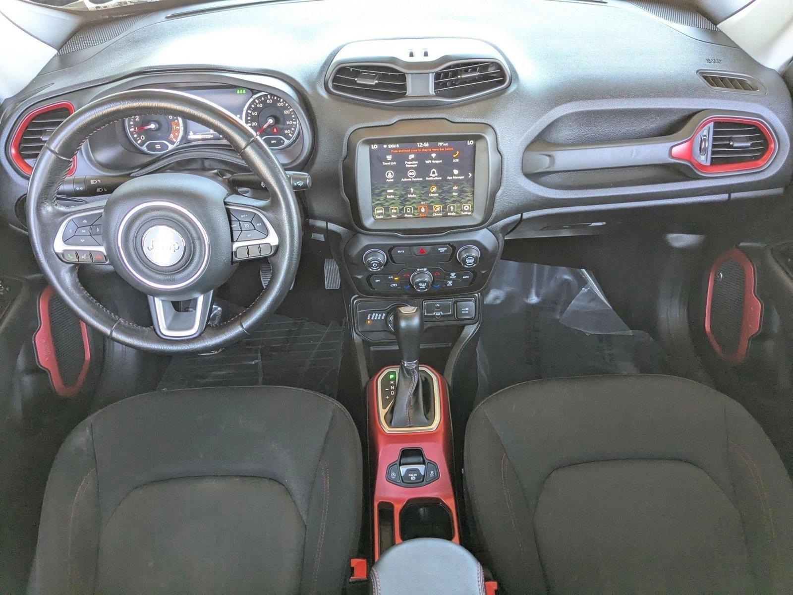 2019 Jeep Renegade Vehicle Photo in Valencia, CA 91355