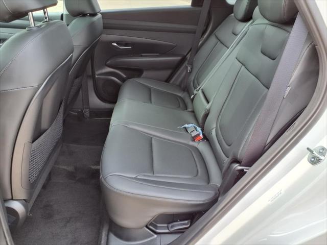 2025 Hyundai TUCSON Hybrid Vehicle Photo in Peoria, IL 61615