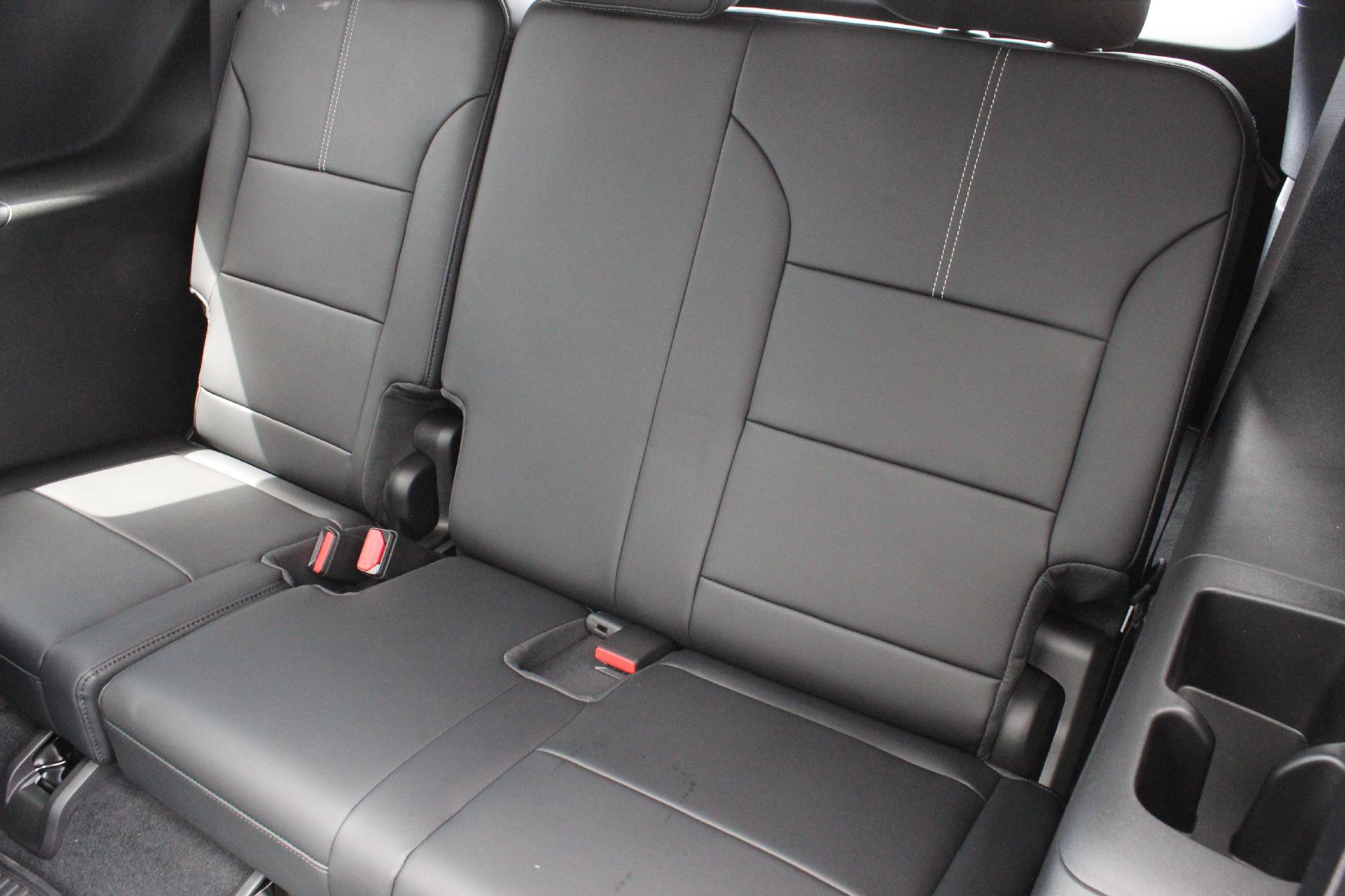 2025 GMC Acadia Vehicle Photo in AURORA, CO 80012-4011