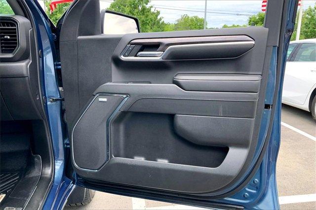 2024 Chevrolet Silverado 1500 Vehicle Photo in KANSAS CITY, MO 64114-4502