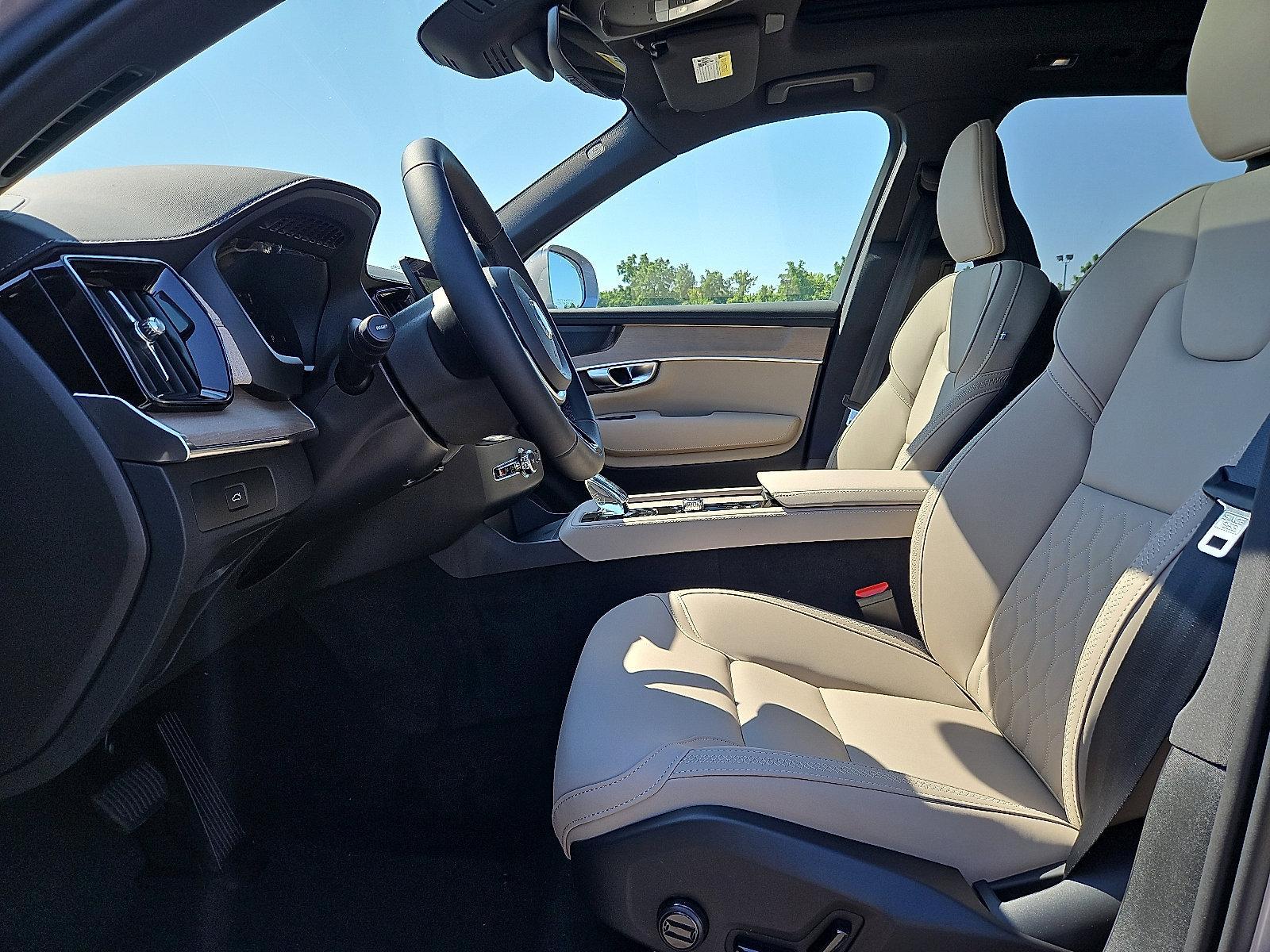 2026 Volvo XC90 Vehicle Photo in Trevose, PA 19053