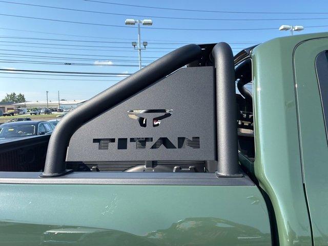 2024 Nissan Titan Vehicle Photo in Harrisburg, PA 17111-1033
