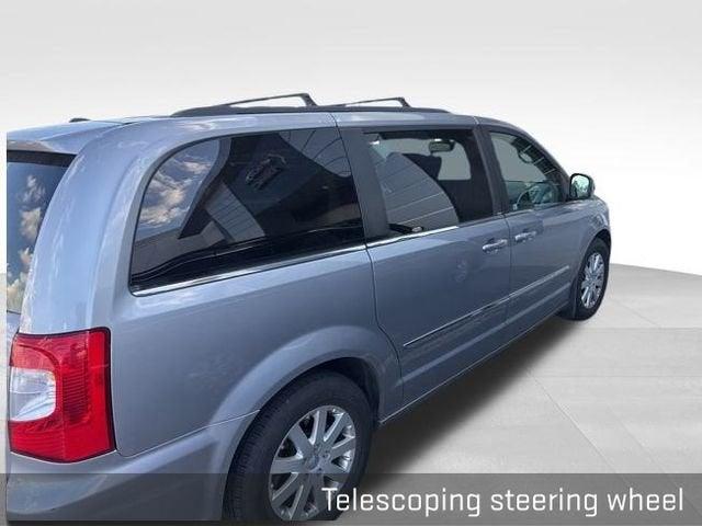 2014 Chrysler Town & Country Vehicle Photo in Fishers, IN 46038