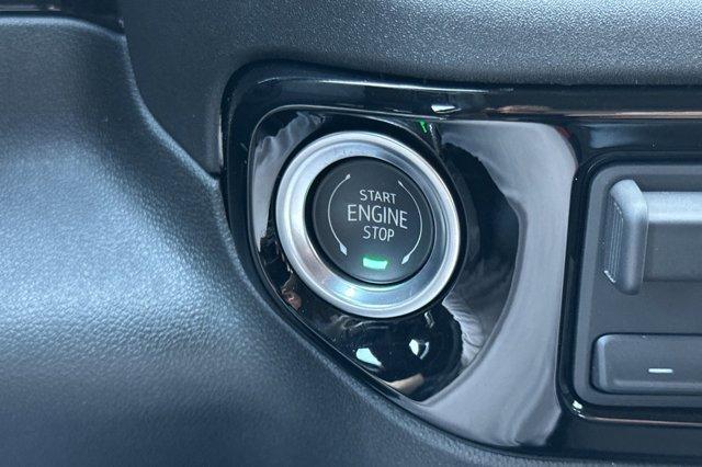 2025 GMC Sierra 1500 Vehicle Photo in STOCKTON, CA 95212-2838