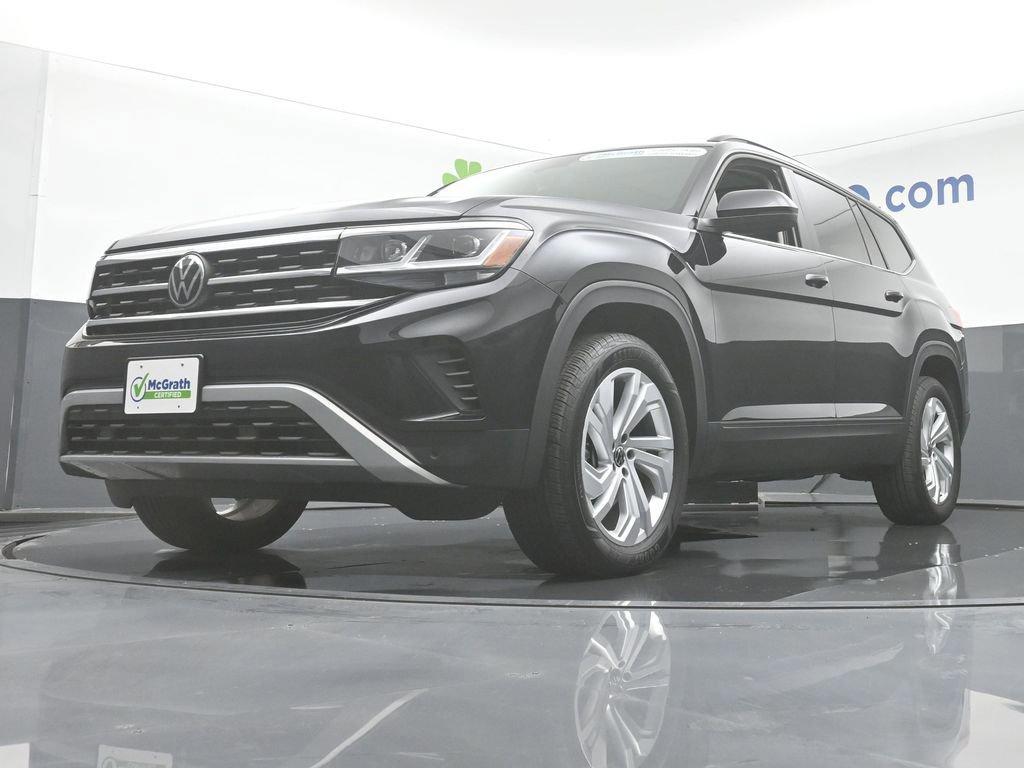 2023 Volkswagen Atlas Vehicle Photo in Marion, IA 52302