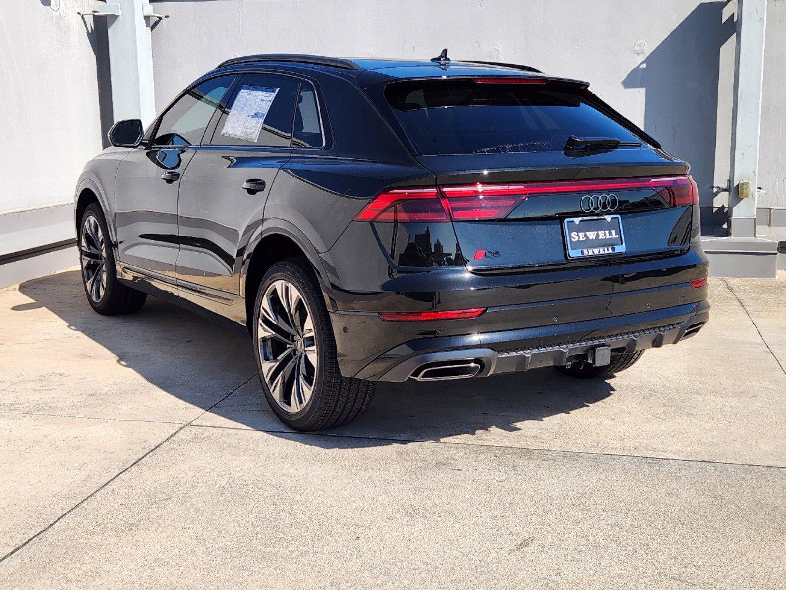 2025 Audi Q8 Vehicle Photo in SUGAR LAND, TX 77478