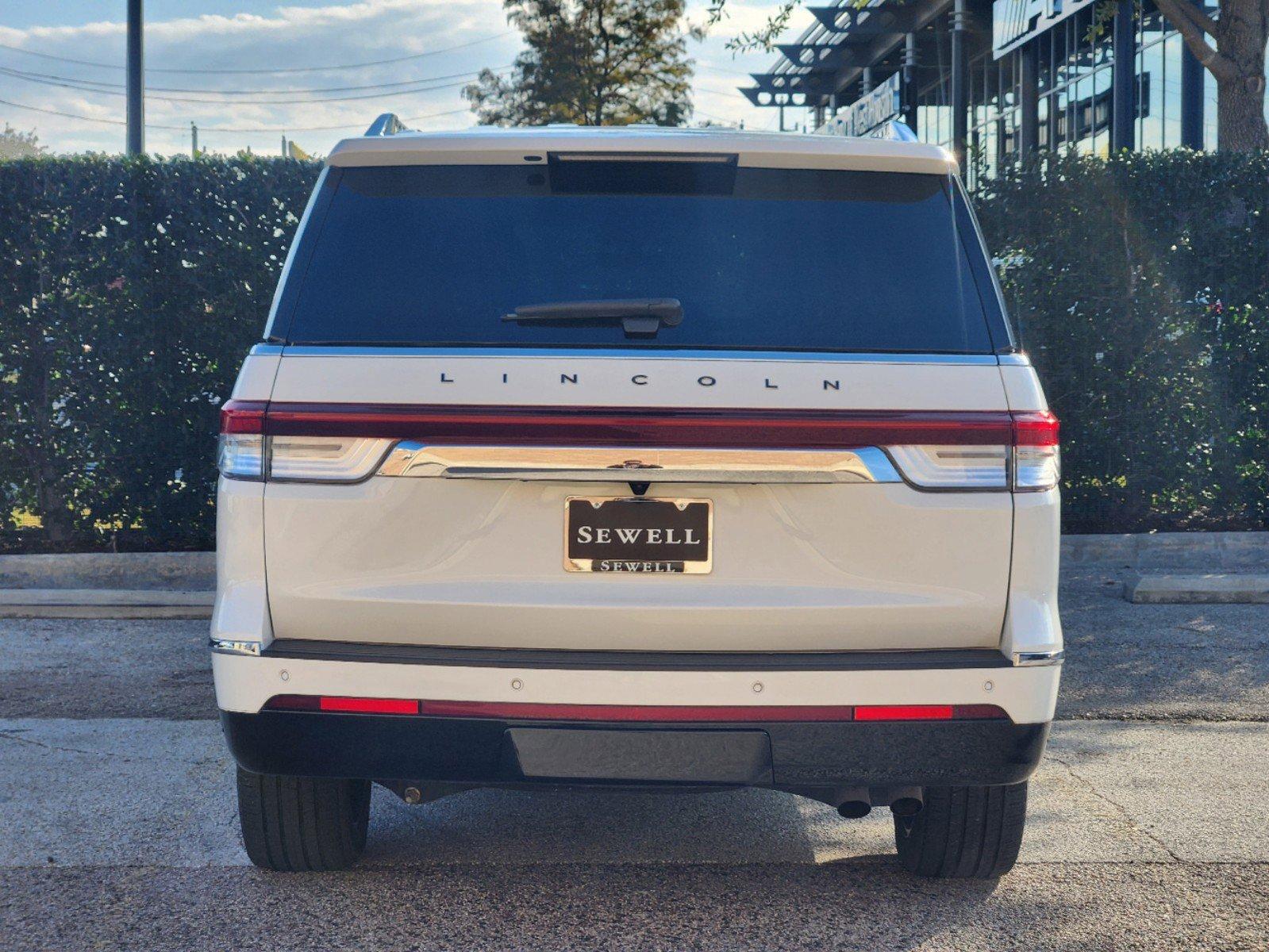 2023 Lincoln Navigator L Vehicle Photo in HOUSTON, TX 77079