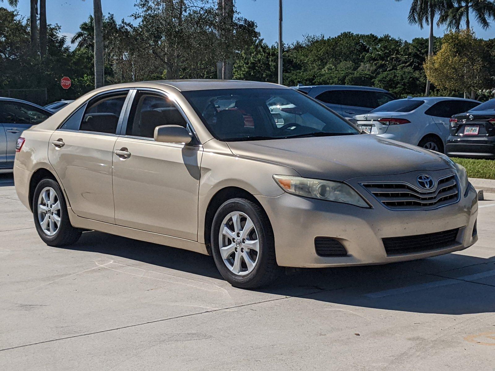 2011 Toyota Camry Vehicle Photo in Davie, FL 33331