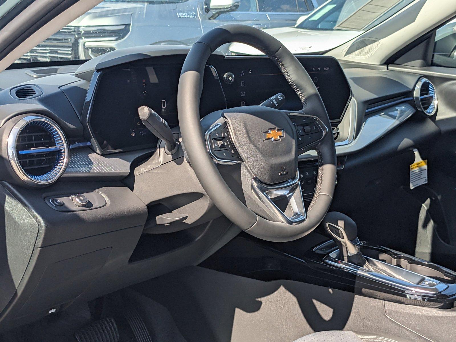 2025 Chevrolet Trax Vehicle Photo in MIAMI, FL 33172-3015