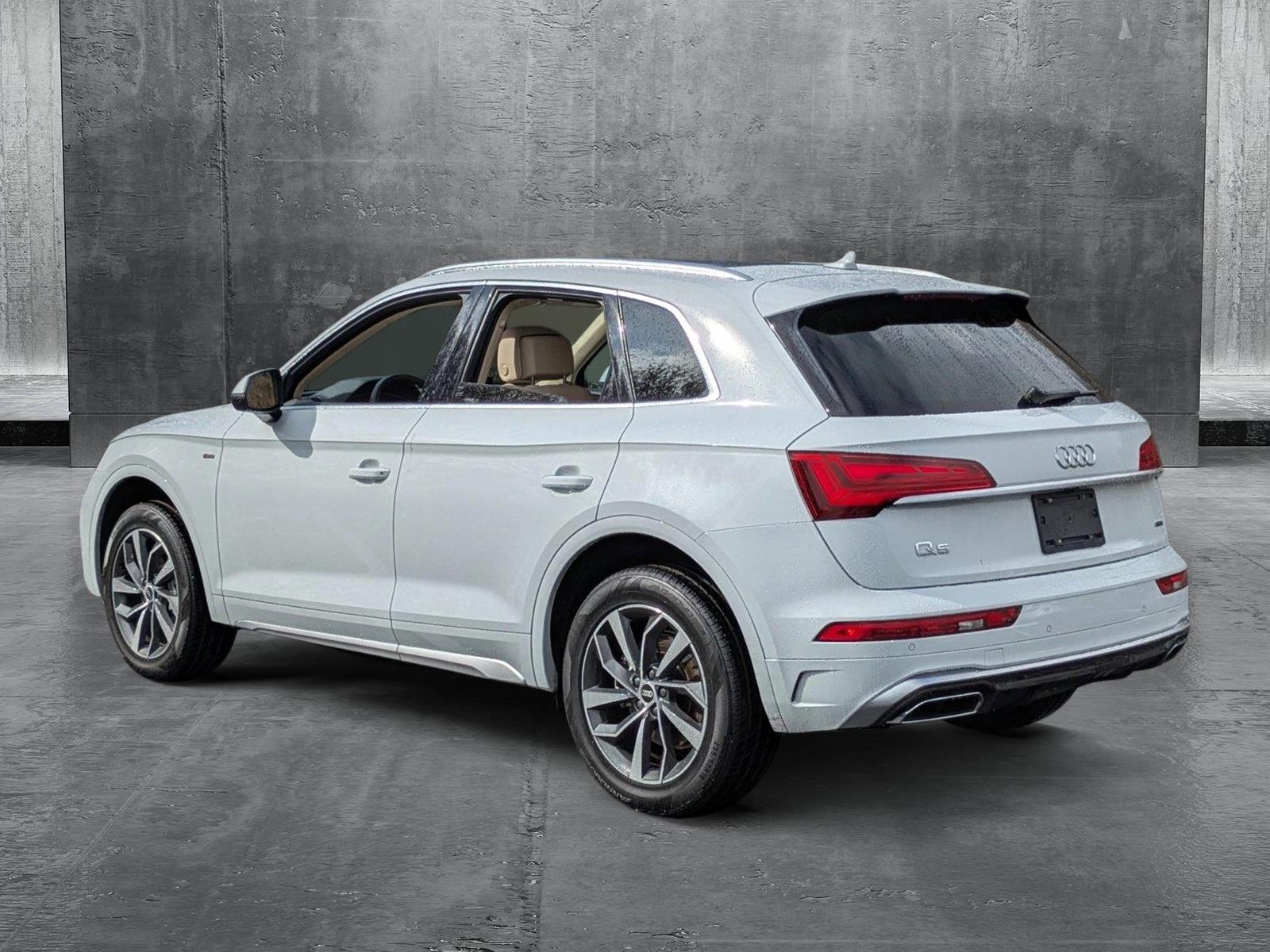 2022 Audi Q5 Vehicle Photo in Clearwater, FL 33761