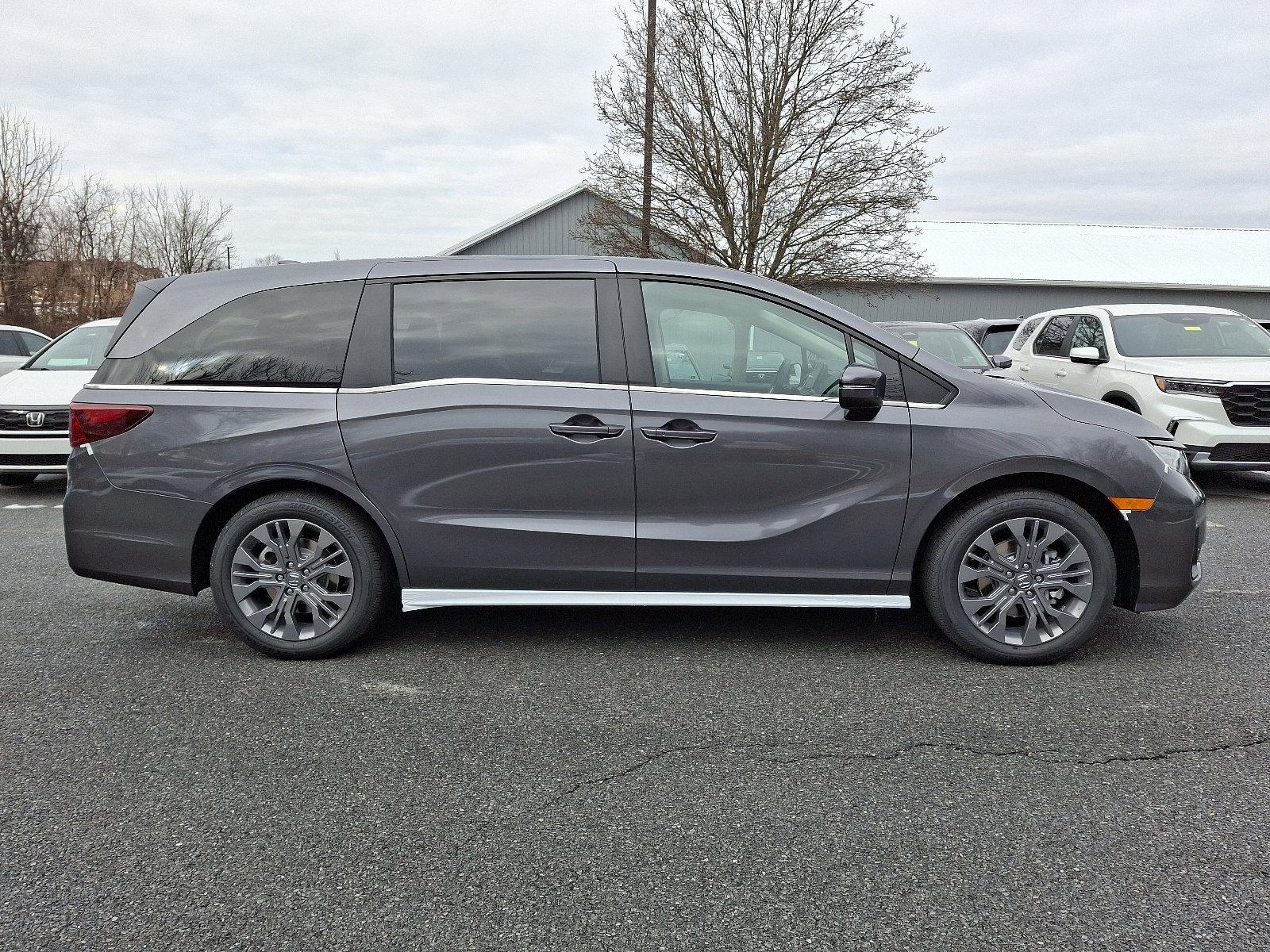 2025 Honda Odyssey Vehicle Photo in Harrisburg, PA 17111