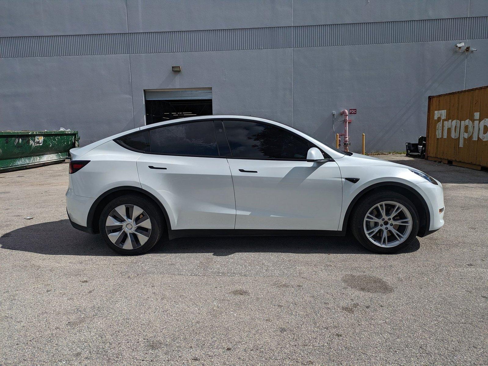 2023 Tesla Model Y Vehicle Photo in GREENACRES, FL 33463-3207