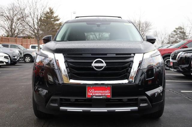 2025 Nissan Pathfinder Vehicle Photo in Ballwin, MO 63011