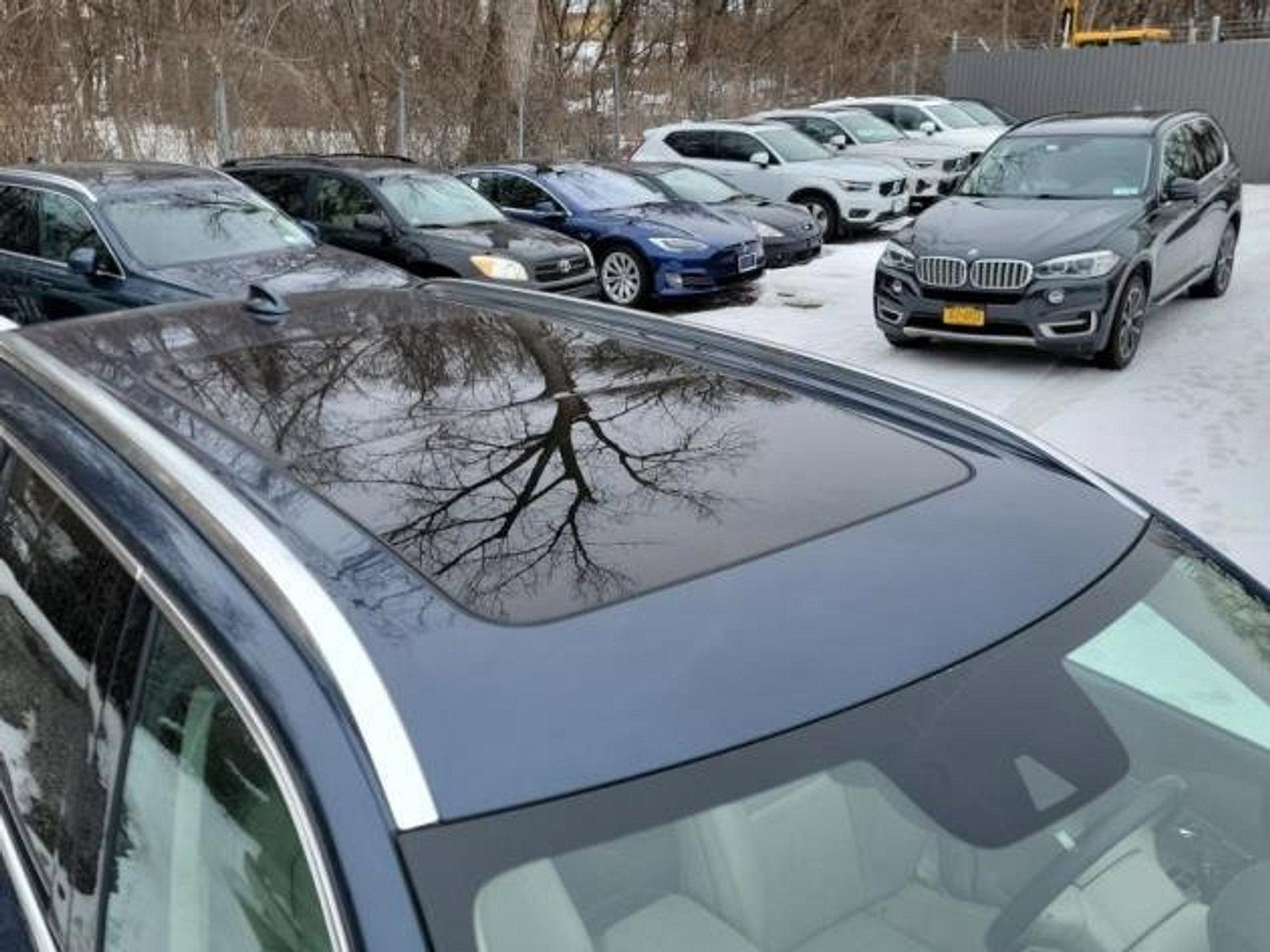2022 Volvo XC90 Vehicle Photo in Trevose, PA 19053